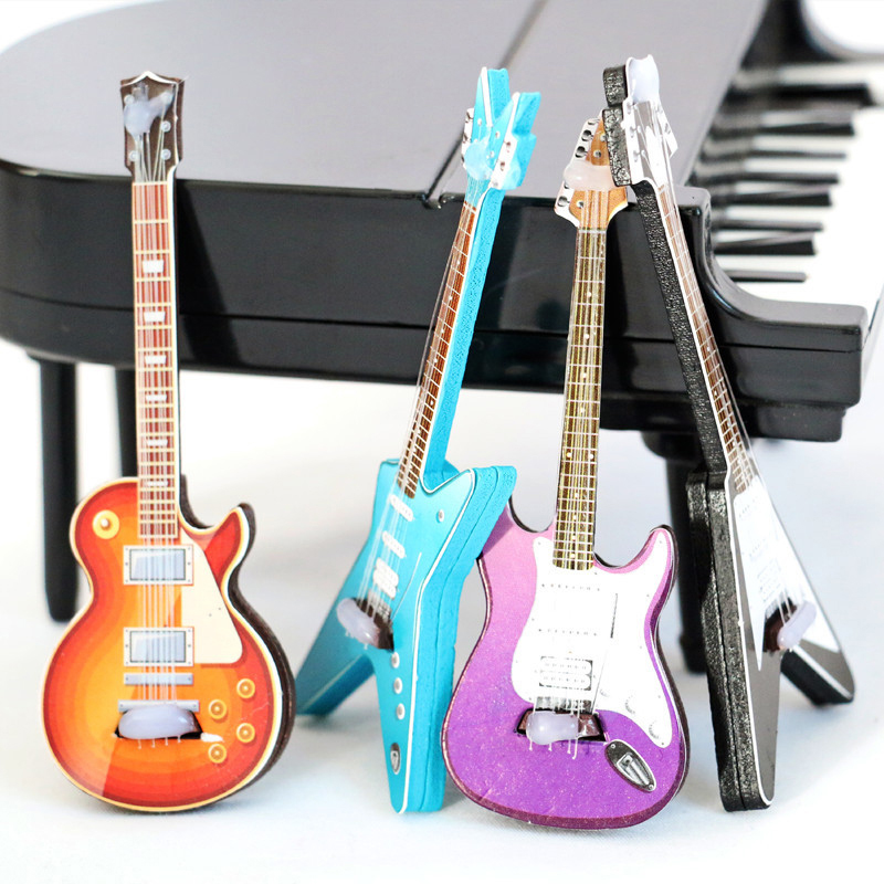 1Pcs 1/12 Dollhouse Guitar Toy - Musical Instruments recensie en prijs